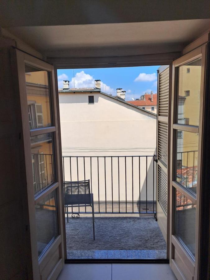 Benoitlecharme Apartamento *